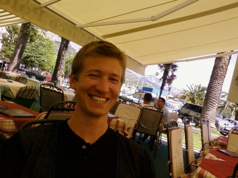 Lukas på restaurang